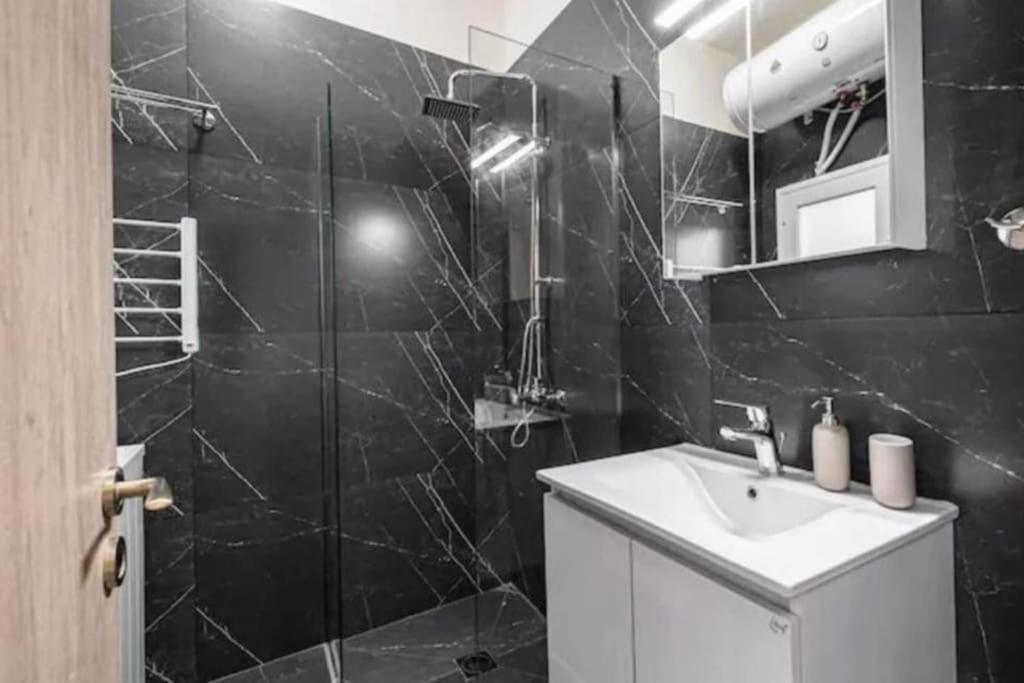 אתונה So36 Filoxenia Place Like Home In Koukaki-Near Metro מראה חיצוני תמונה